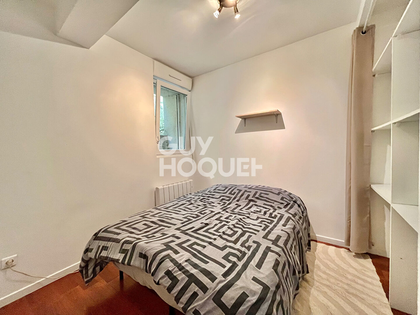 Appartement meublé au rdc, de type 2, en centre-ville