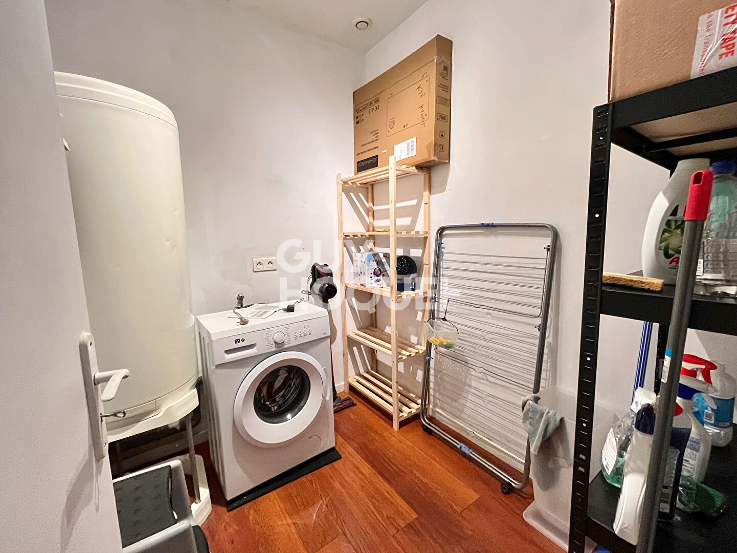 Appartement meublé au rdc, de type 2, en centre-ville