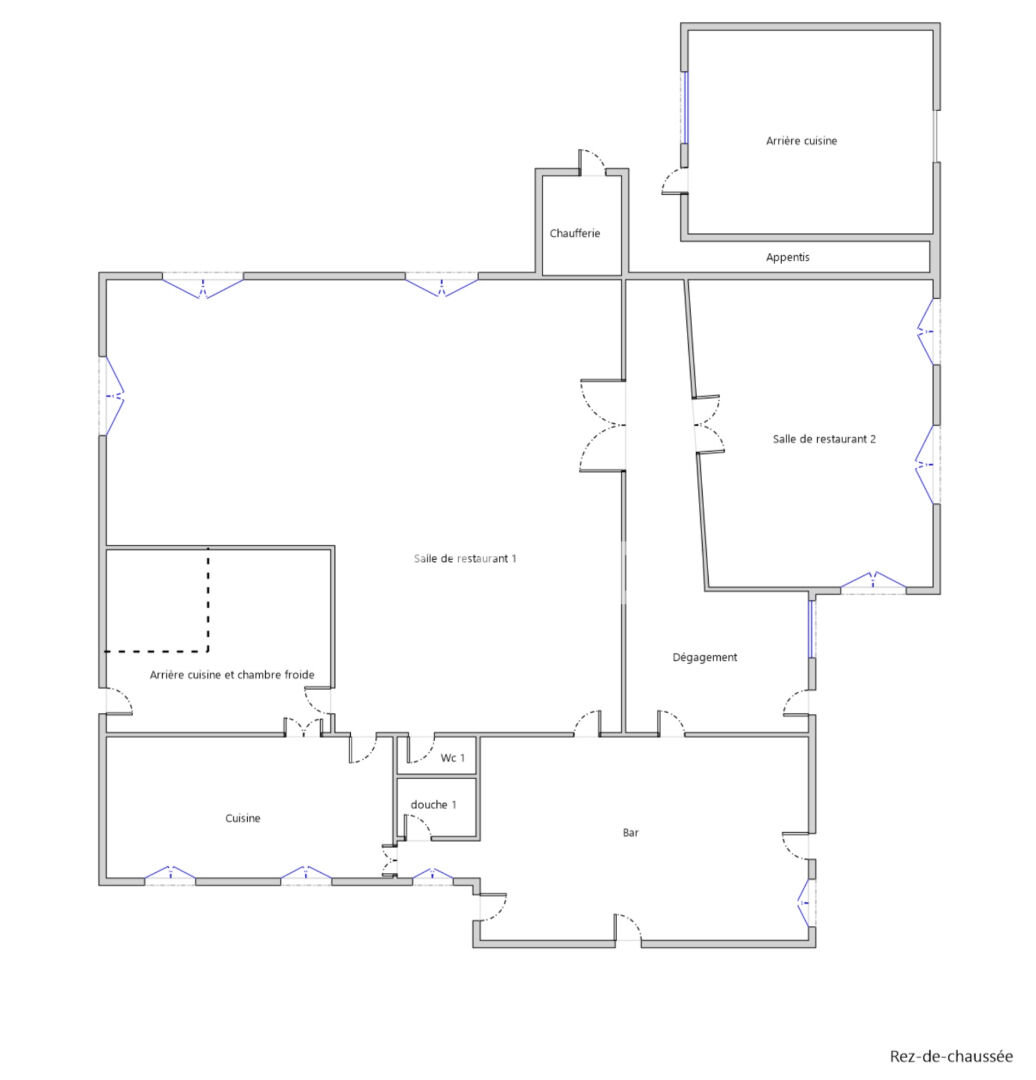 Local d'activité de 580 m2 situé au bourg de Barcelonne du Gers