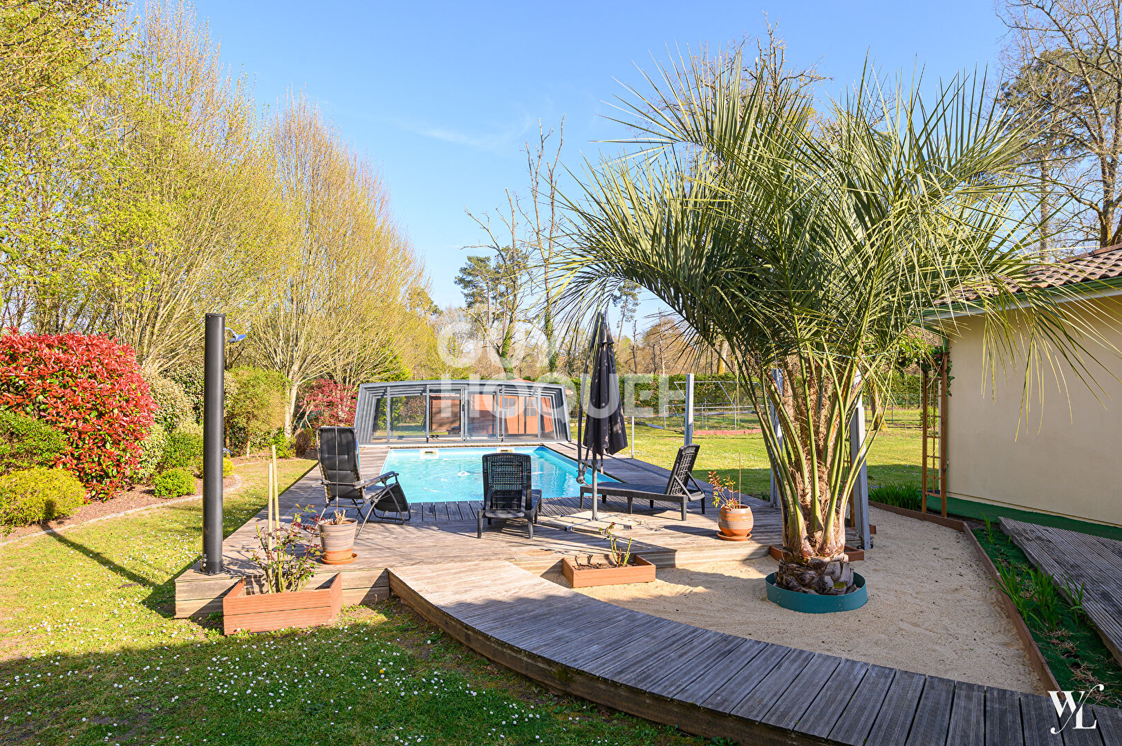 Maison contemporaine 4 pièce(s) 122 m2