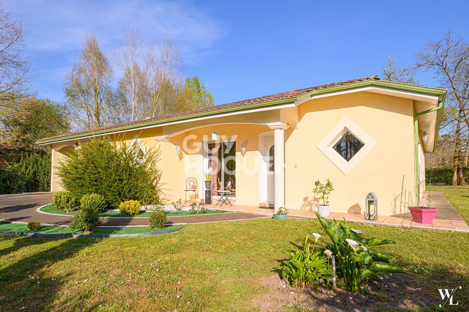 Maison contemporaine 4 pièce(s) 122 m2