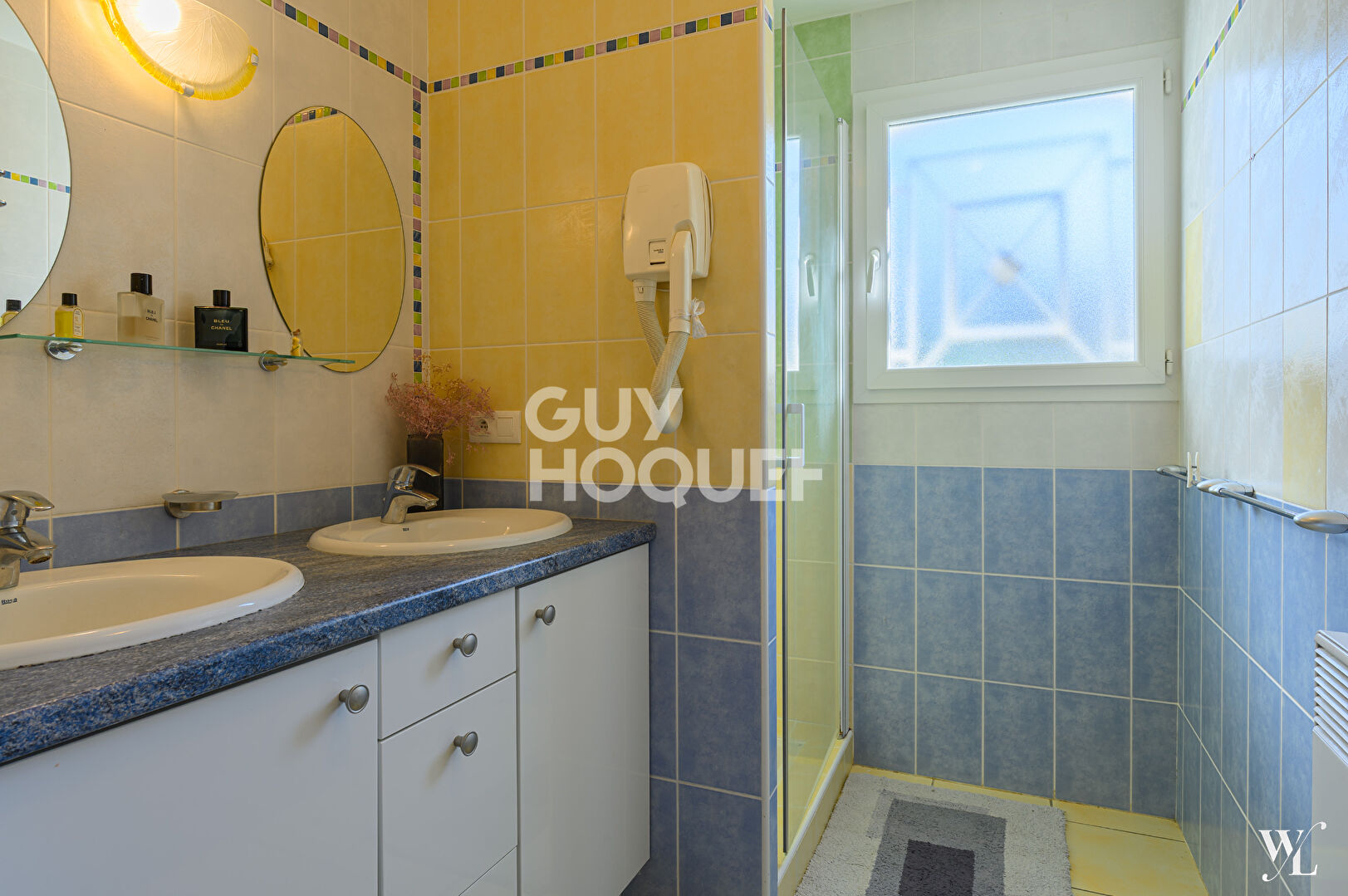 Maison contemporaine 4 pièce(s) 122 m2