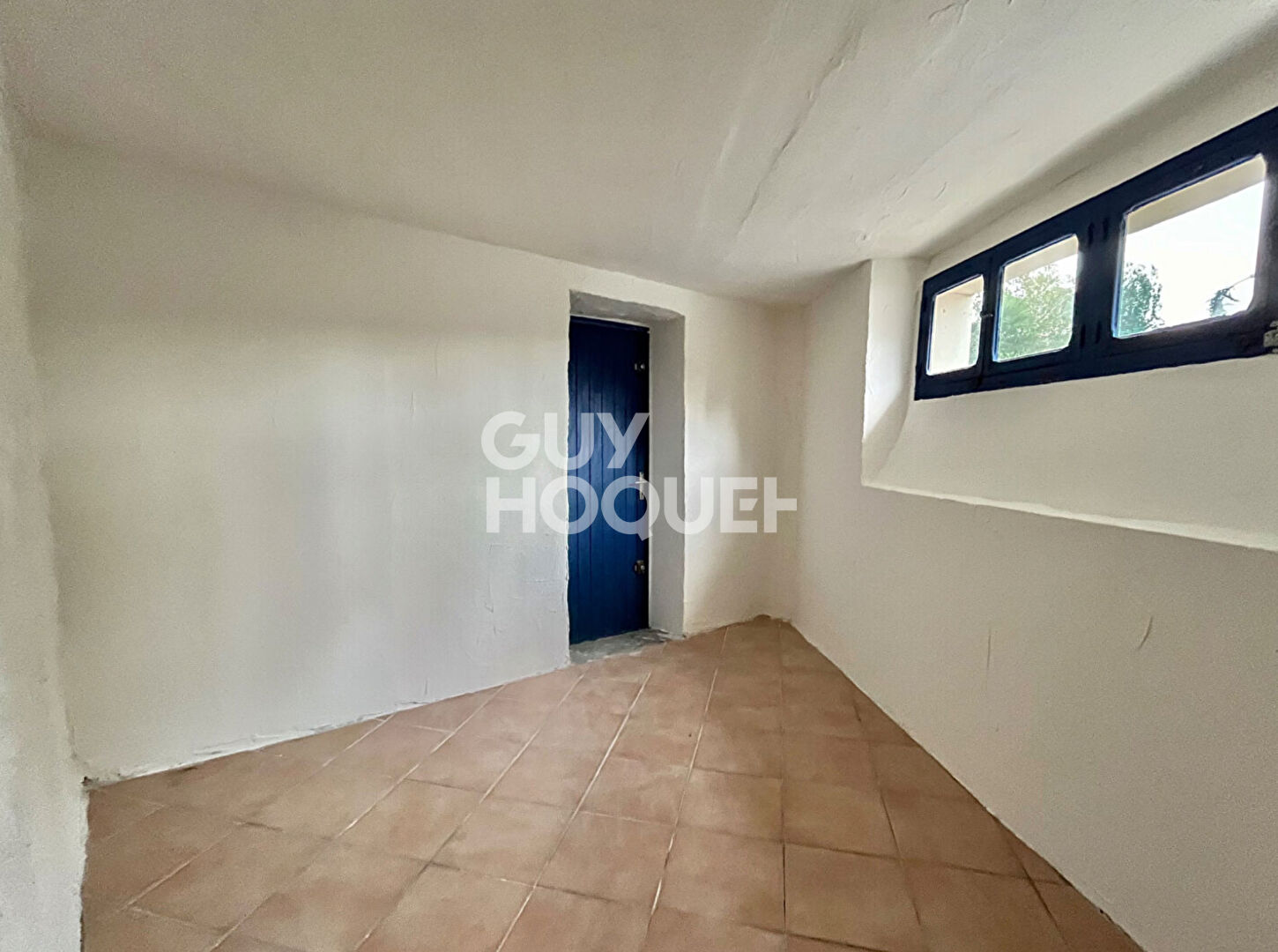 Local commercial de 53 m2 situé au centre ville d'Aire sur l'Adour