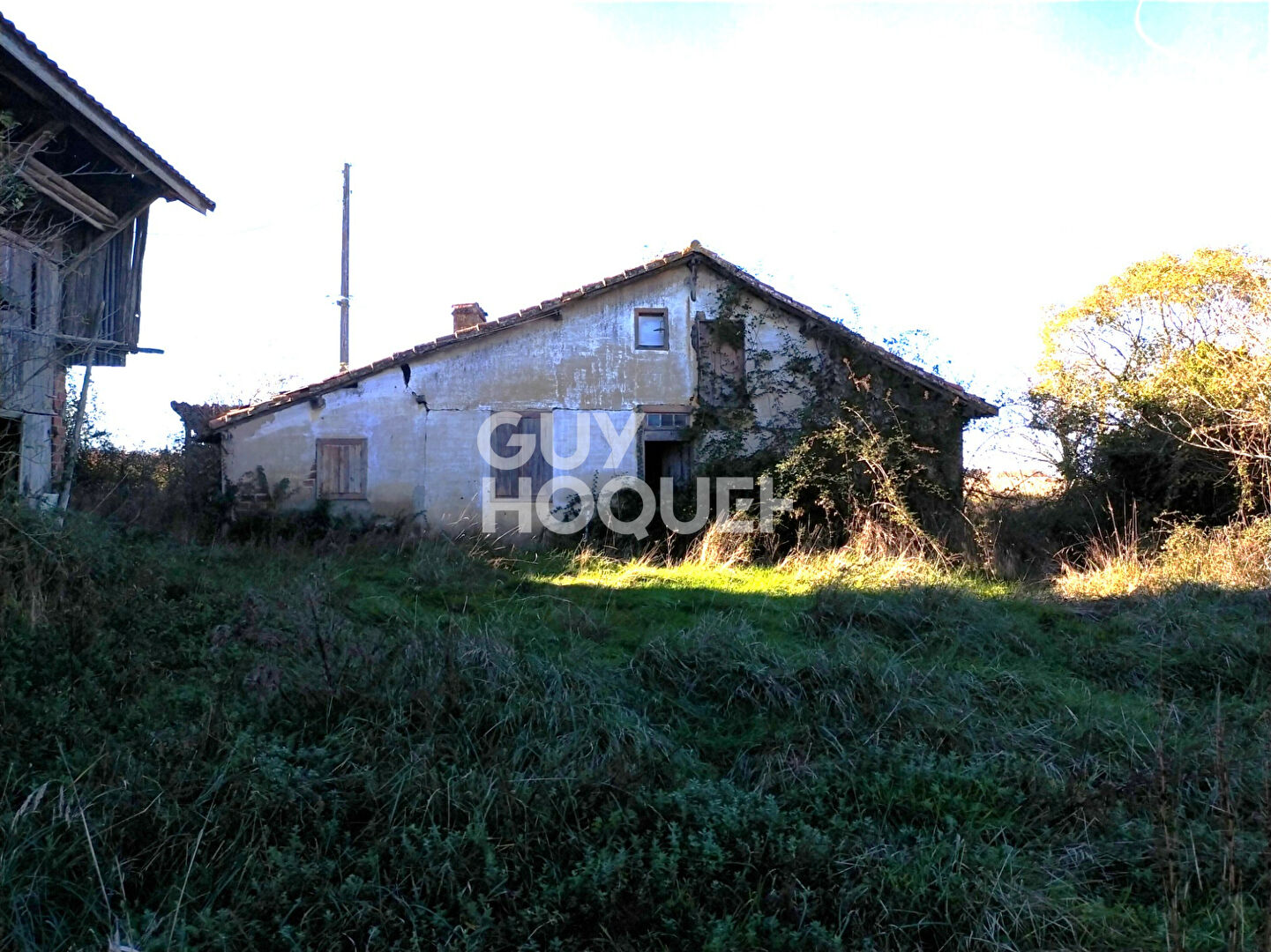 Maison à rénover sur terrain de 16 870 m2