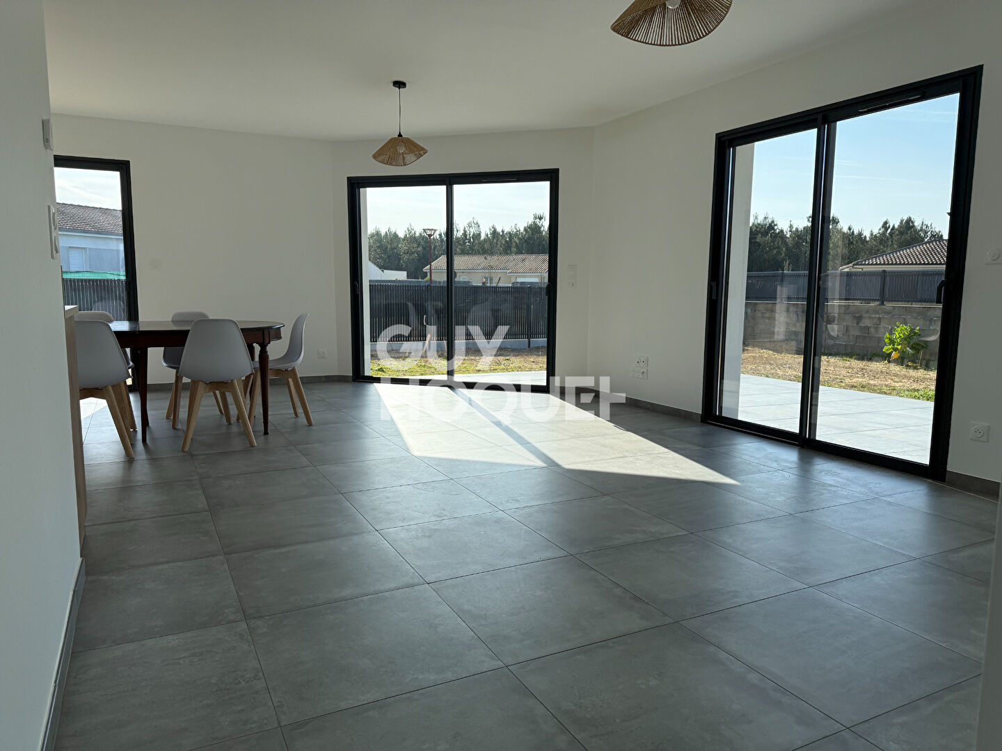 Spacieuse maison  sur SAINT AVIT