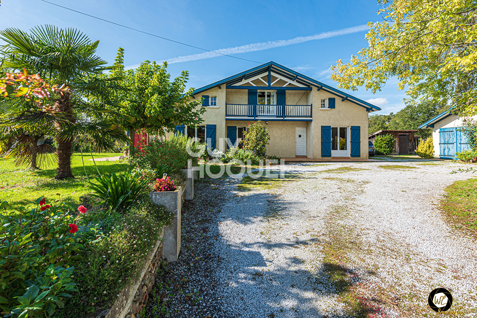 Maison familiale 4 chambres, double garage et beau terrain