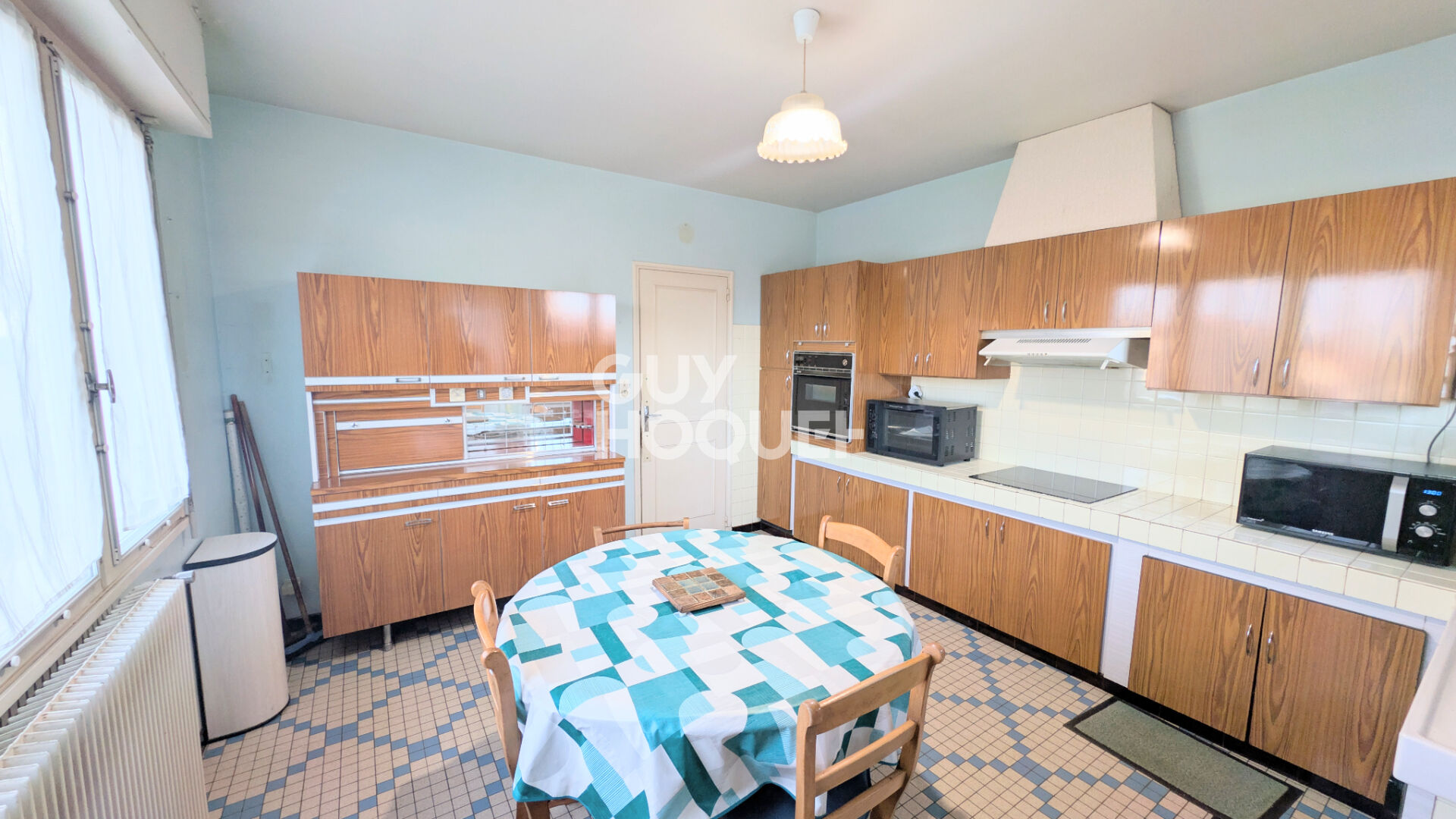 Fort potentiel dans un quartier recherché - Maison familiale ou investissement - 5 chambres - sous sol