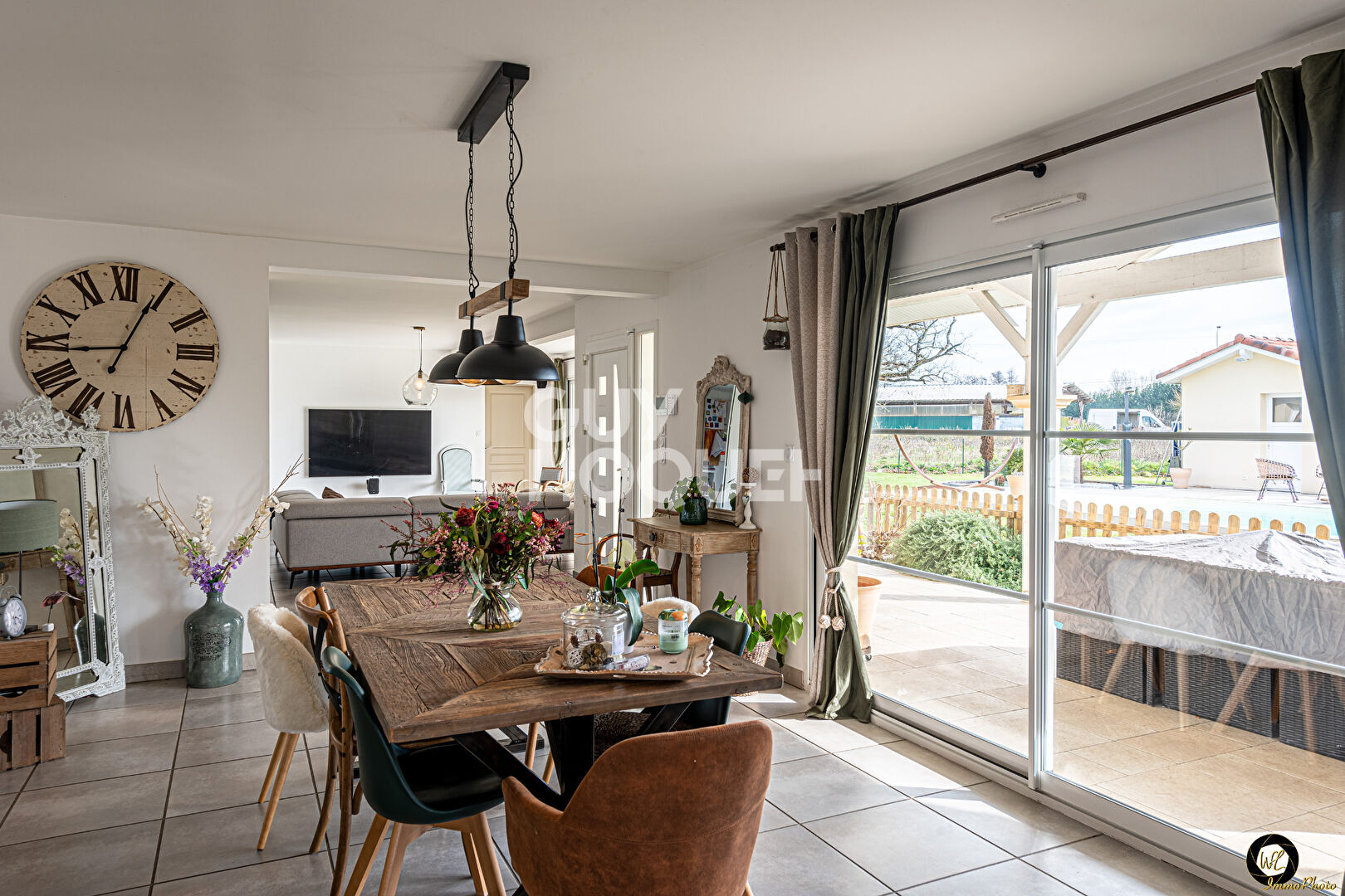 Superbe villa, 5 chambres, garage et piscine