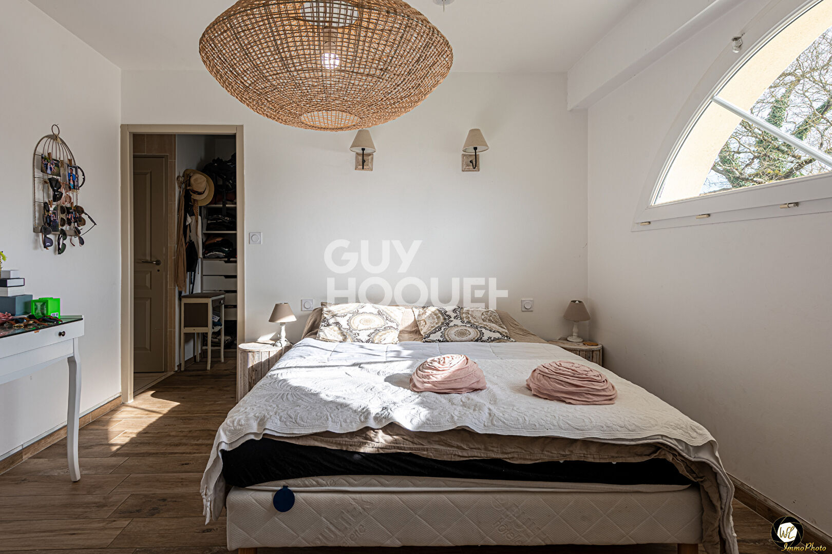 Superbe villa, 5 chambres, garage et piscine