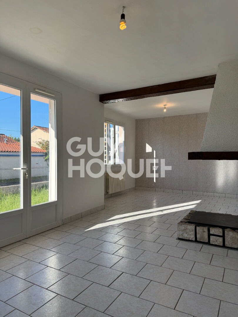 Maison au centre de Mont de Marsan avec 650 m² de jardin.