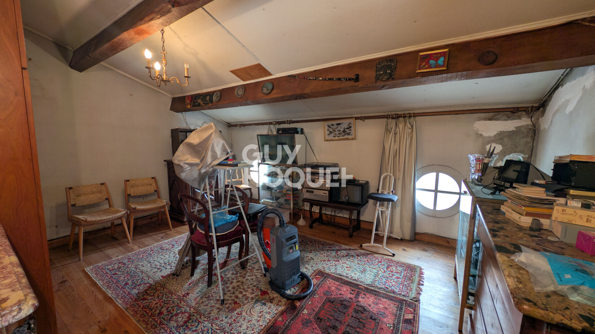 Maison de caractère à rénover ? Fort potentiel