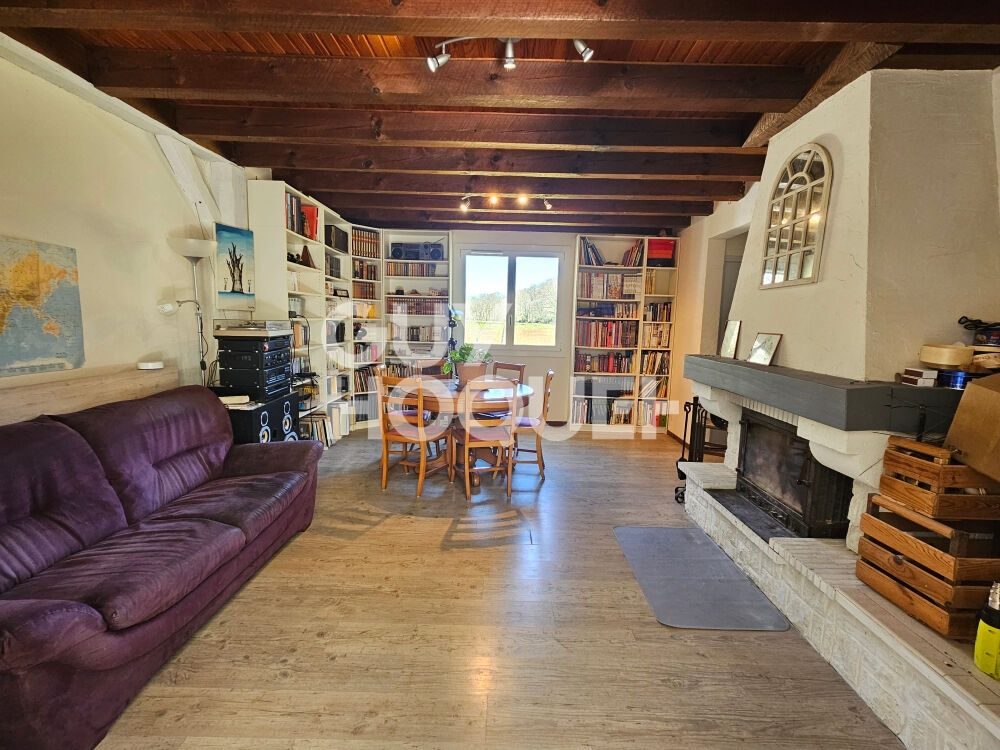 Maison BOUGUE 7 pièce(s) 250 m2