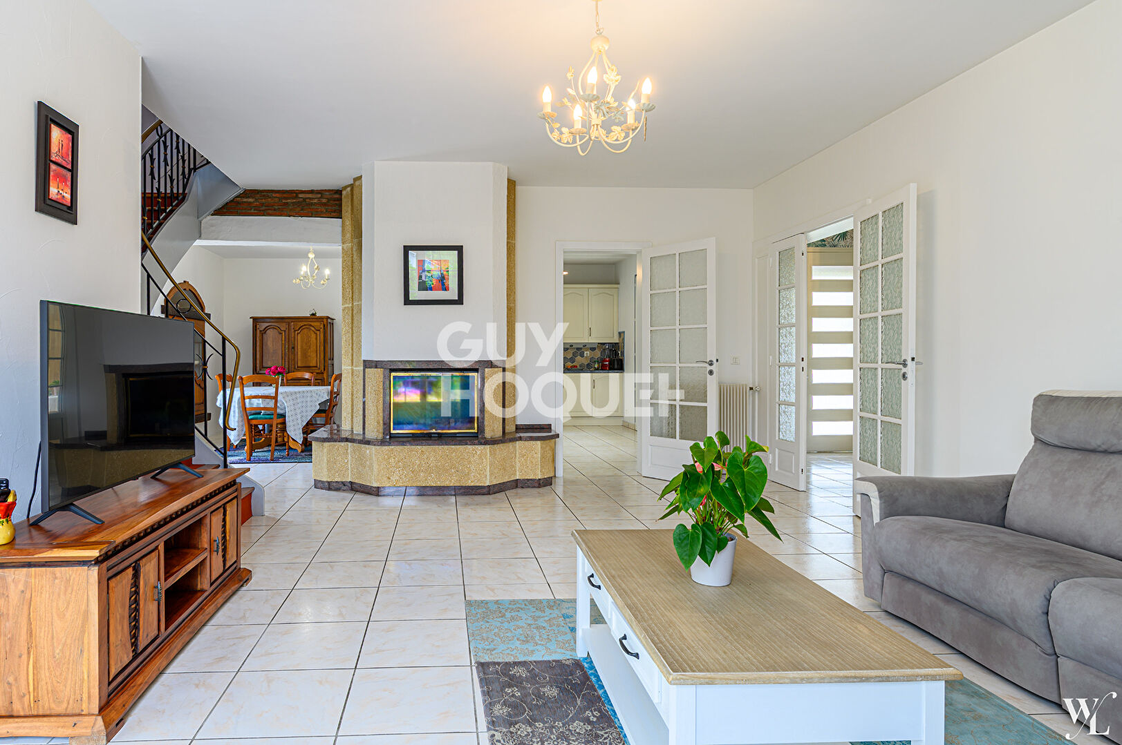 Superbe maison familiale à Saint Pierre Du Mont 6 pièce(s) 192 m2