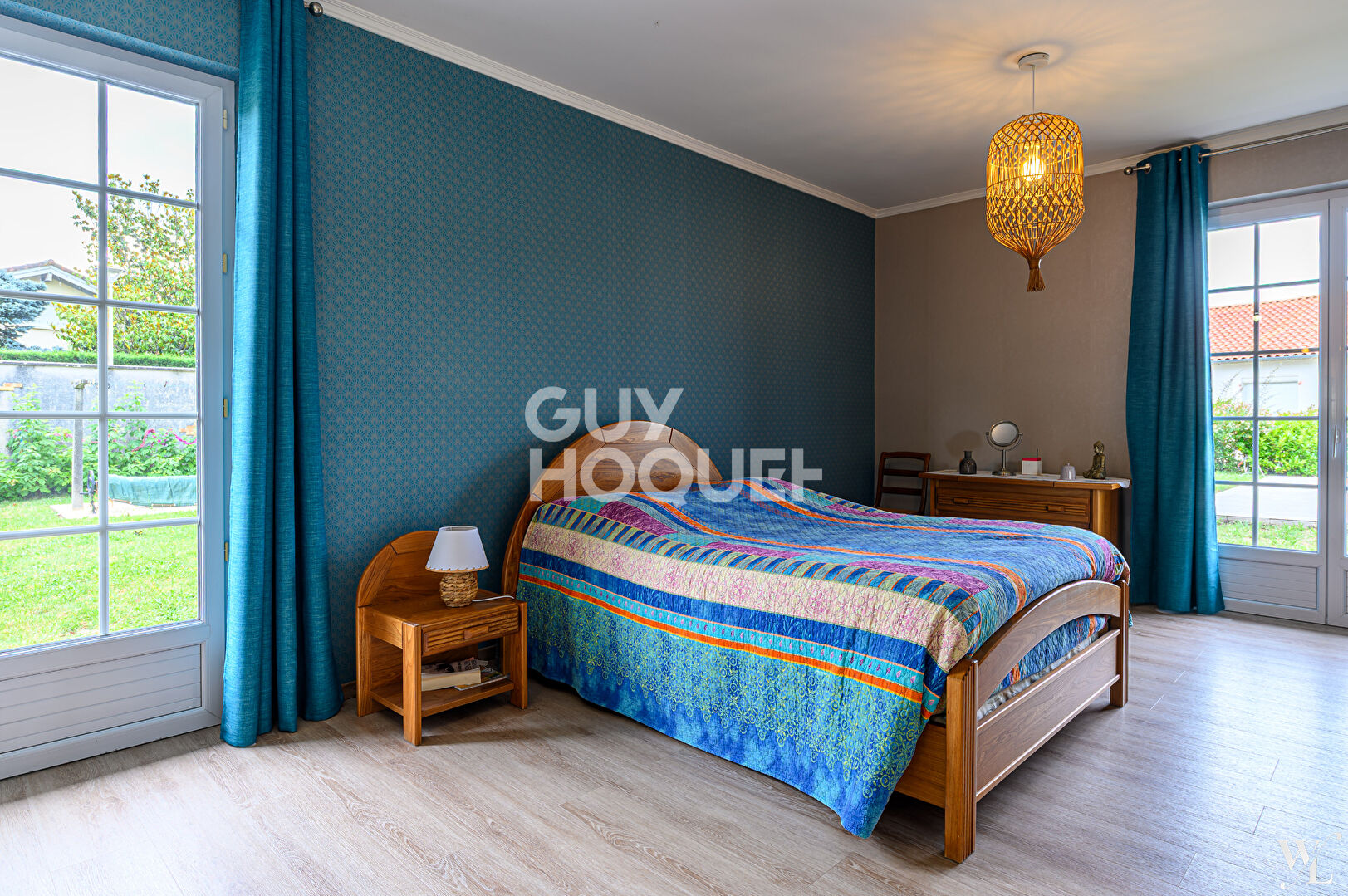 Superbe maison familiale à Saint Pierre Du Mont 6 pièce(s) 192 m2