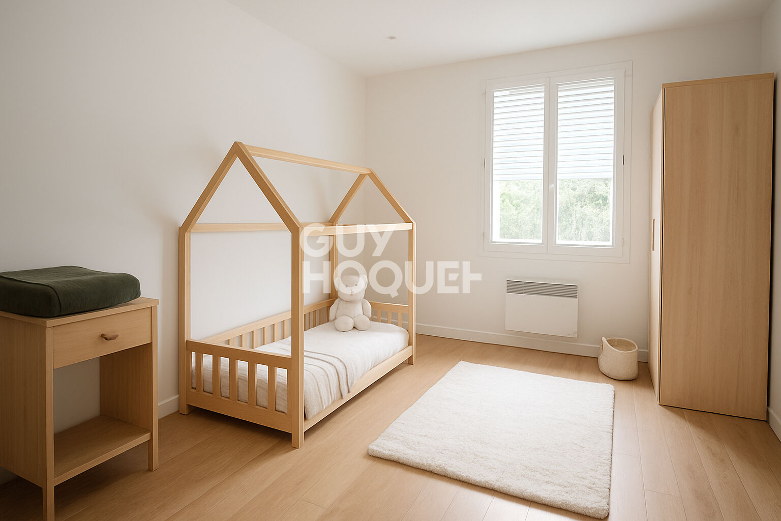 Maison familiale lumineuse avec jardin et piscine ? Environnement calme