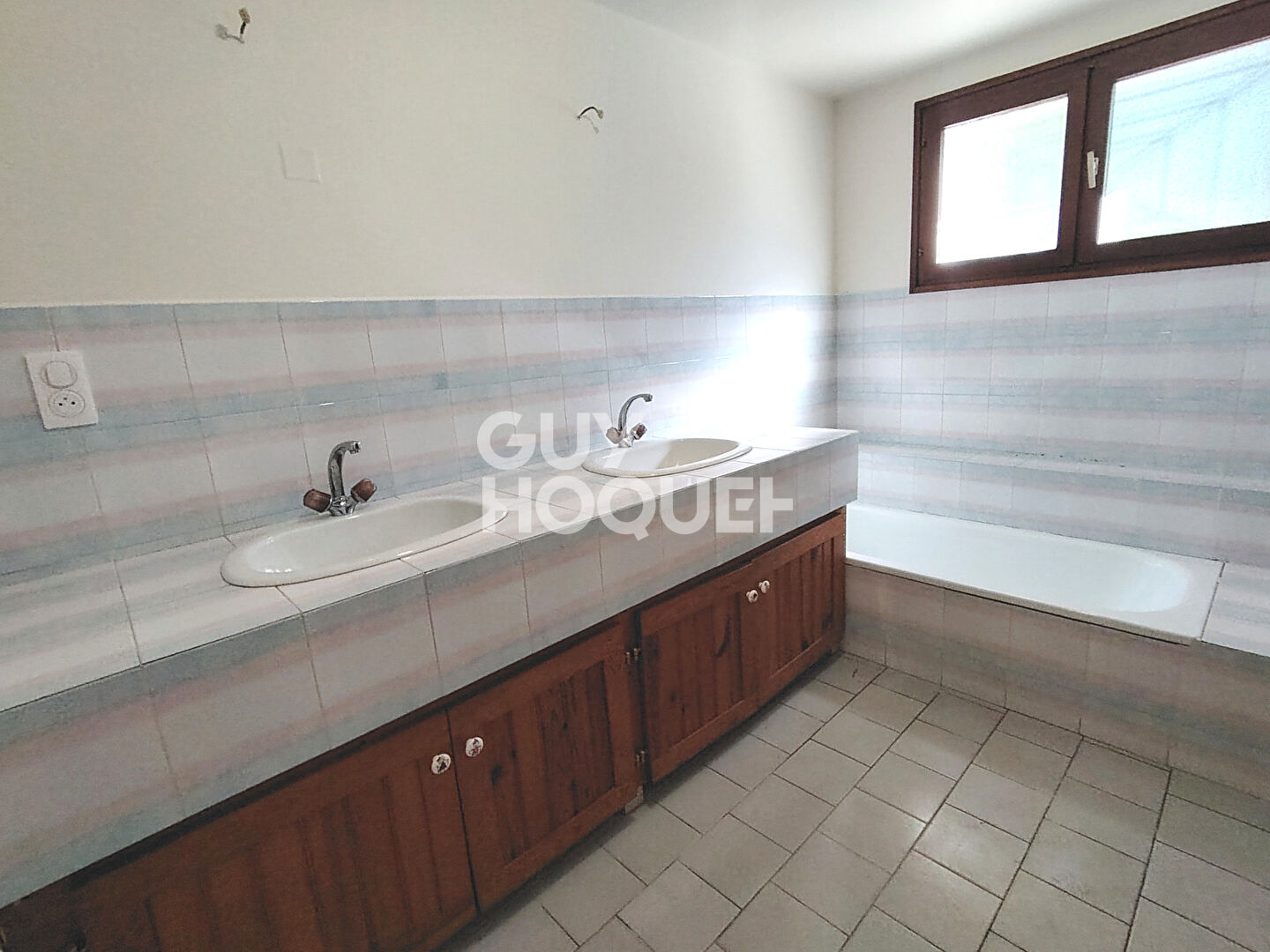 Maison Landaise Saint Pierre Du Mont 5 pièce(s) 130 m2