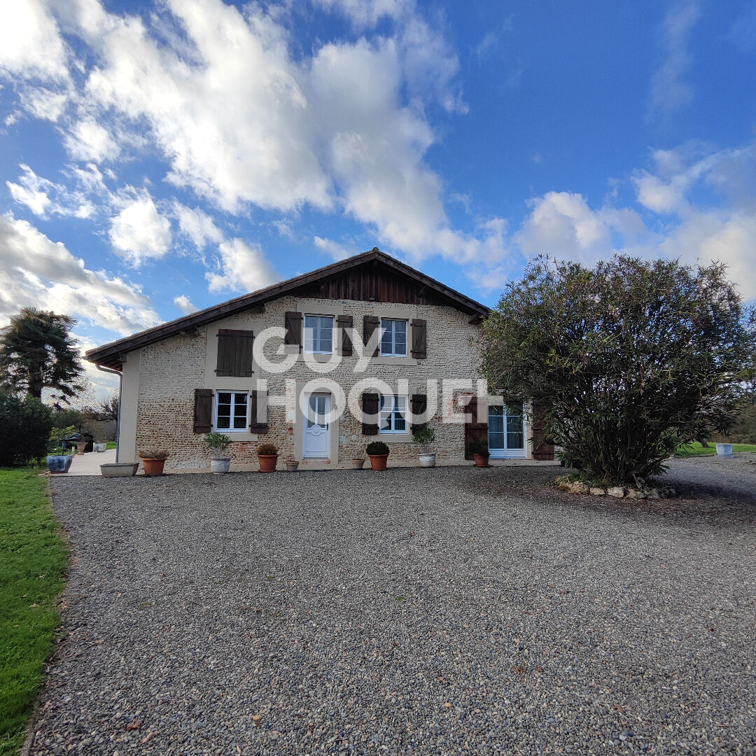 Maison de maître de 232 m2, 5chambres sur 2 hectares