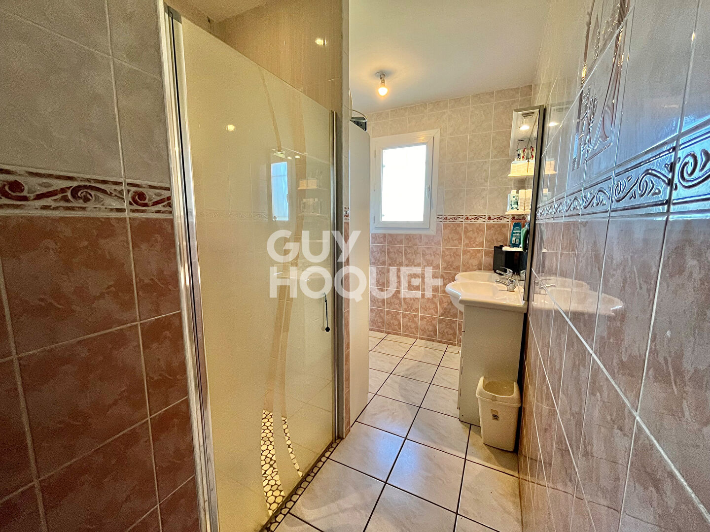 DPE A ! Maison de plain-pied, 4 chambres, un double garage