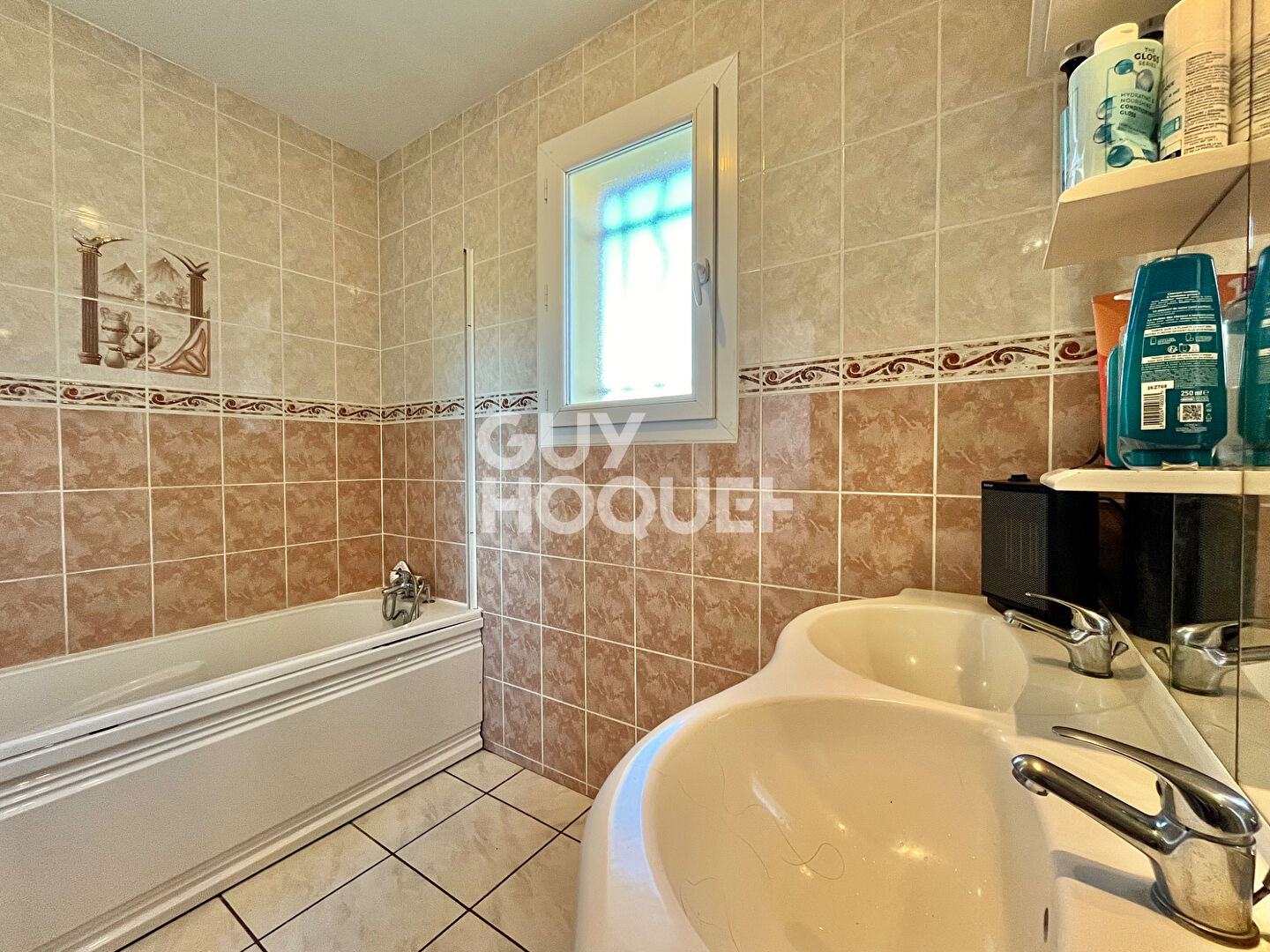 DPE A ! Maison de plain-pied, 4 chambres, un double garage