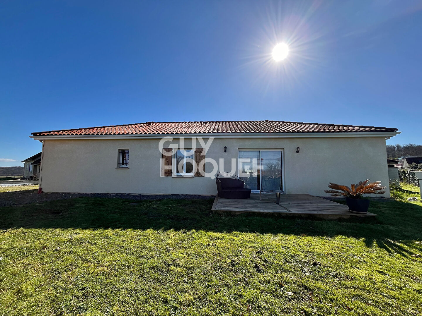 DPE A ! Maison de plain-pied, 4 chambres, un double garage