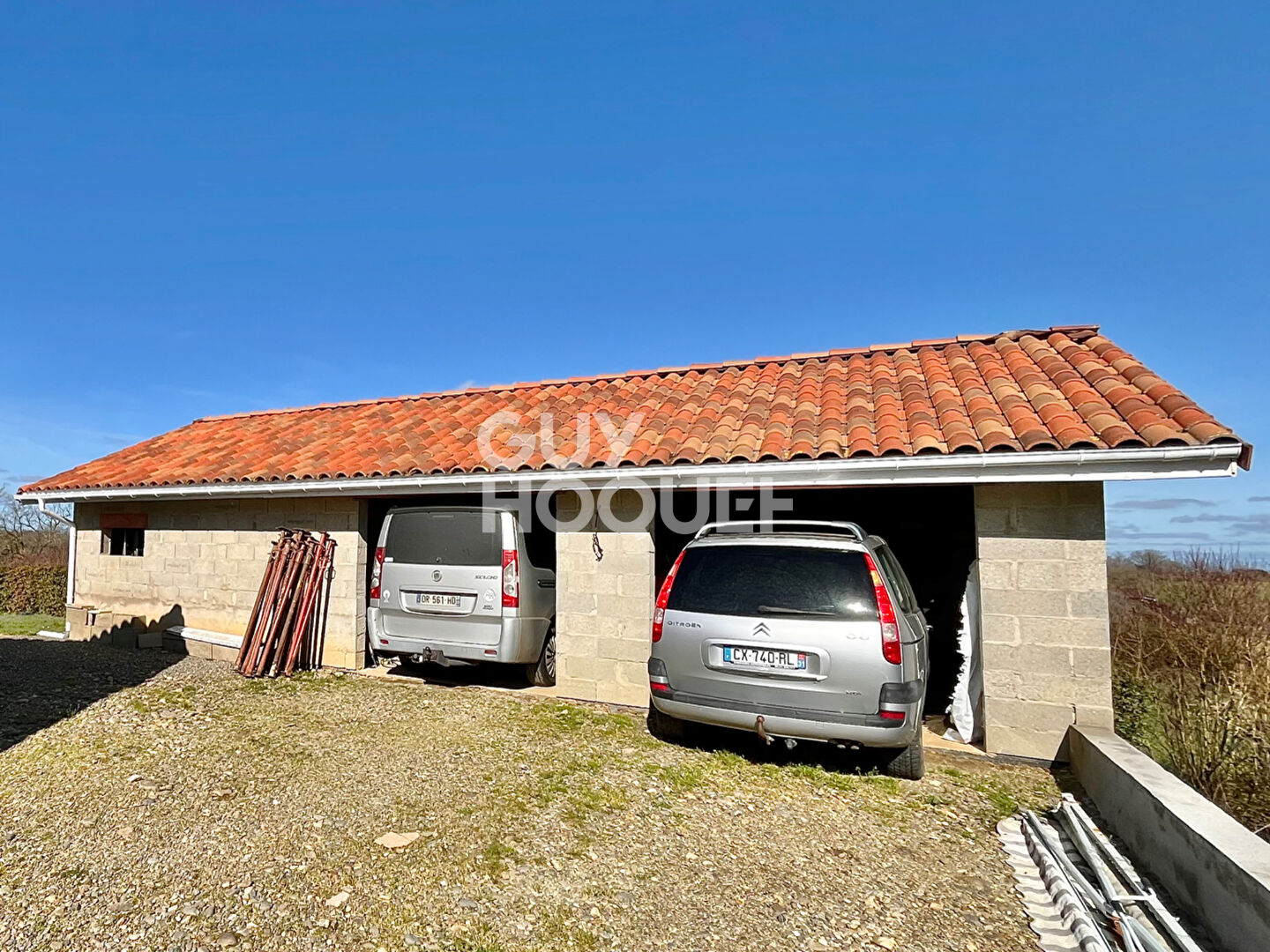 DPE A ! Maison de plain-pied, 4 chambres, un double garage