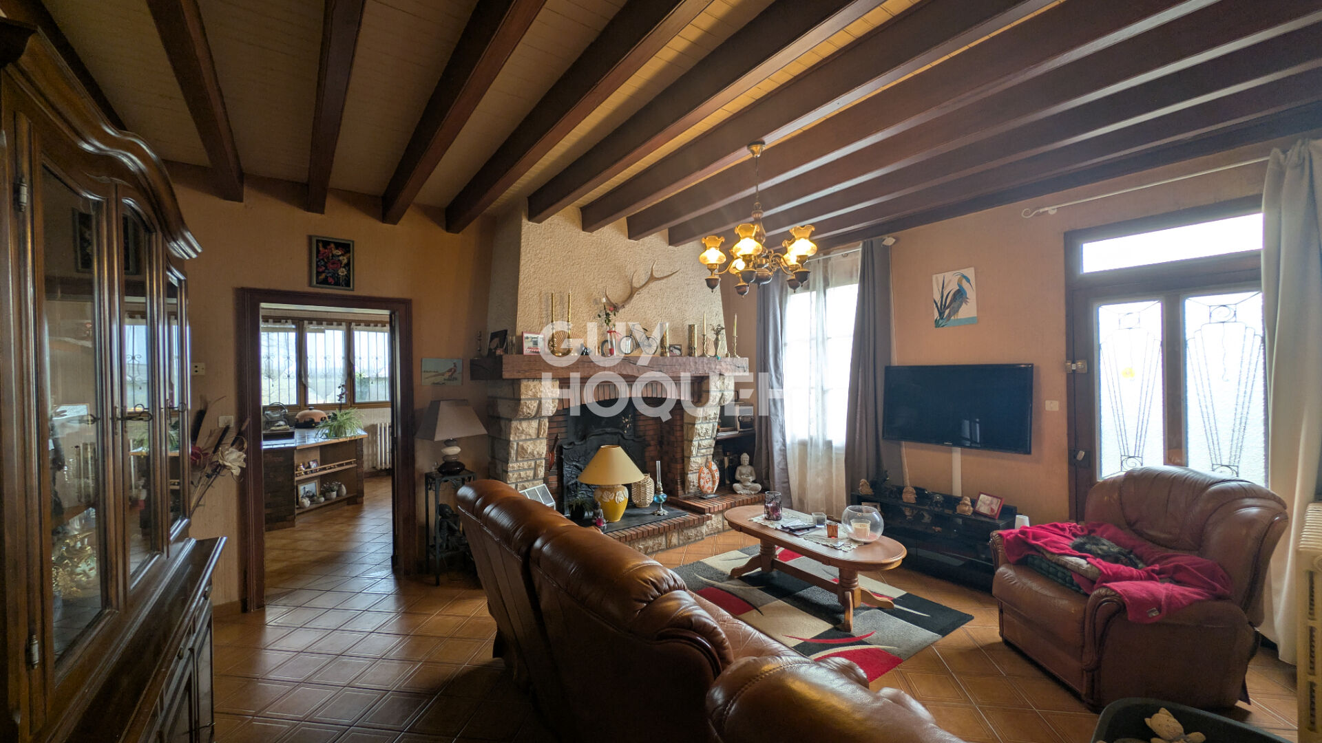 Idéal projet gîtes ou activité : ferme avec dépendances et 6 chambres