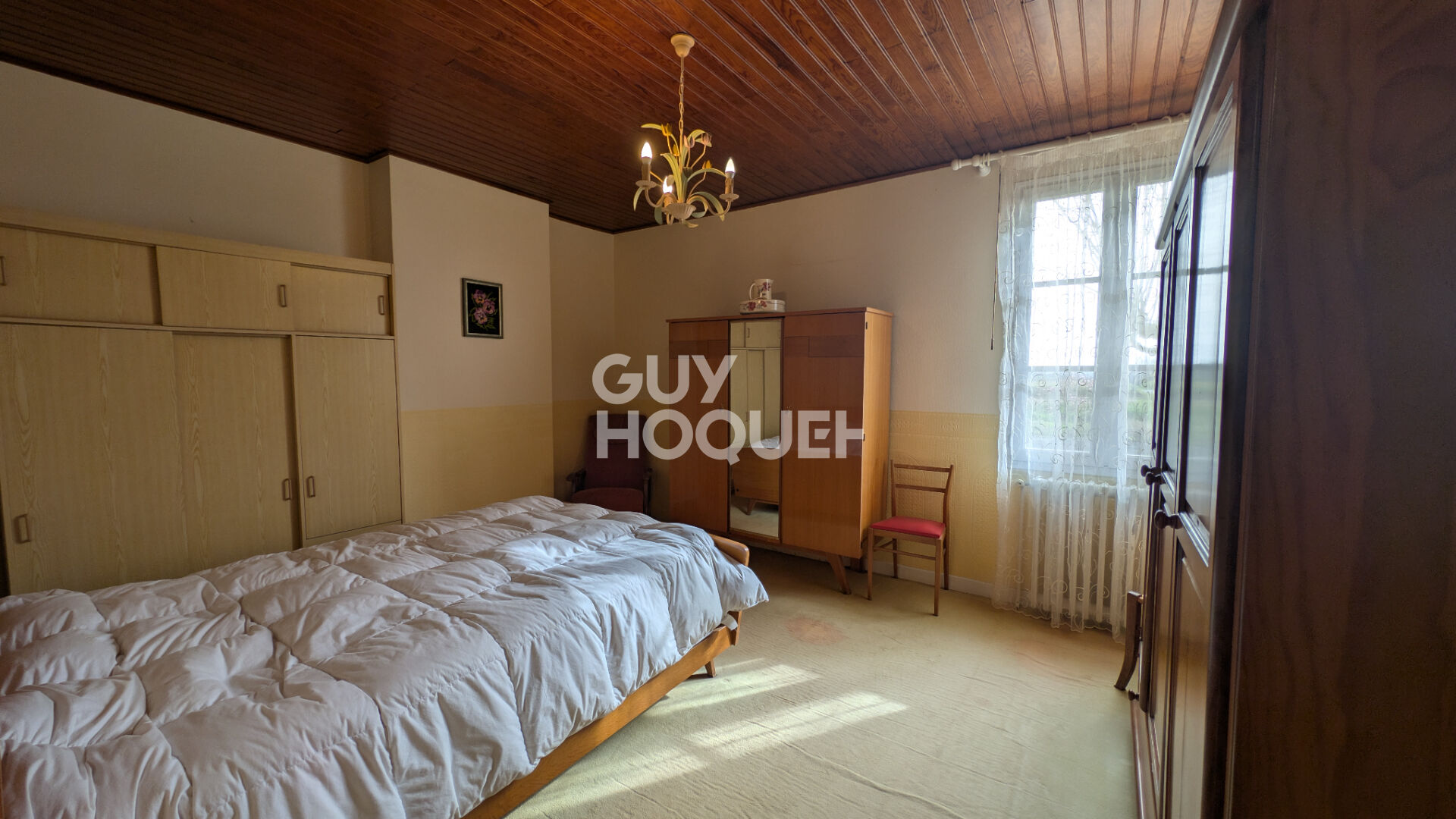 Idéal projet gîtes ou activité : ferme avec dépendances et 6 chambres