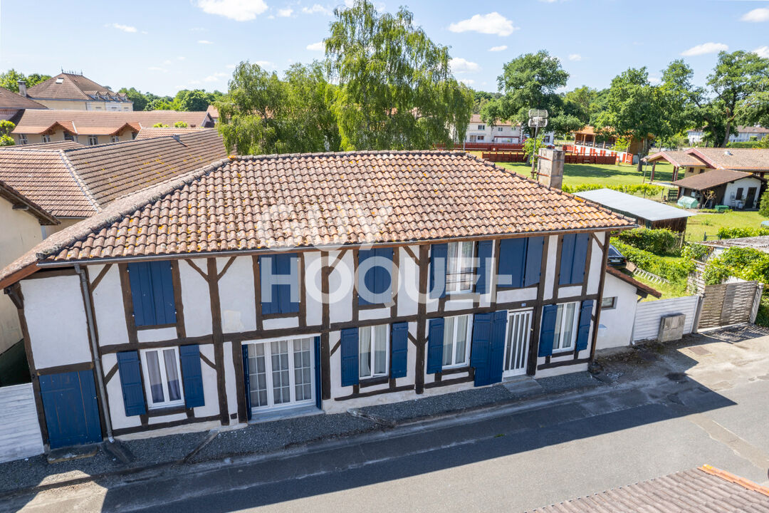 Authenticité et beaux volumes : 150 m² de charme et fort potentiel