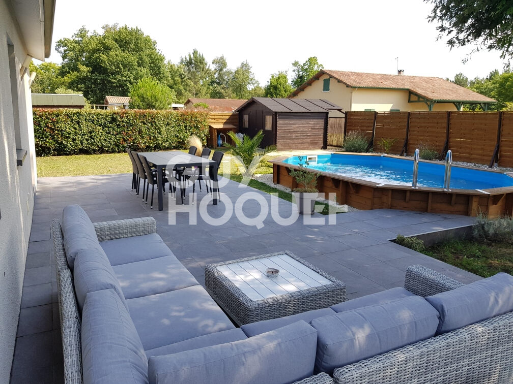 Jolie maison contemporaine de plain-pied avec piscine - Saint-Martin-d'Oney
