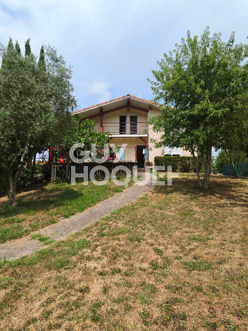 Maison 145 m2, 3 chambres, garage et piscine