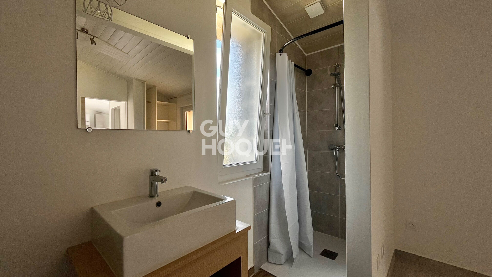 Appartement en rez-de-chaussée, une chambre, un jardin