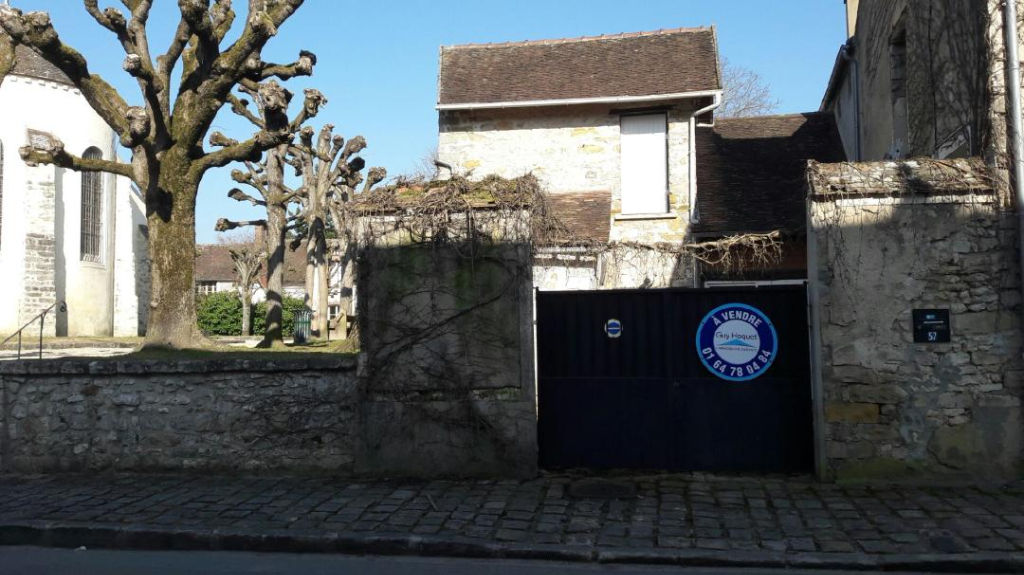 À vendre à BOURRON MARLOTTE (77780), maison 2 pièces de 35 m².