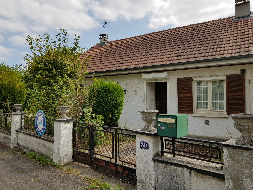 À vendre, maison de 63,75 m², 3 pièces à LA GRANDE PAROISSE (77130).