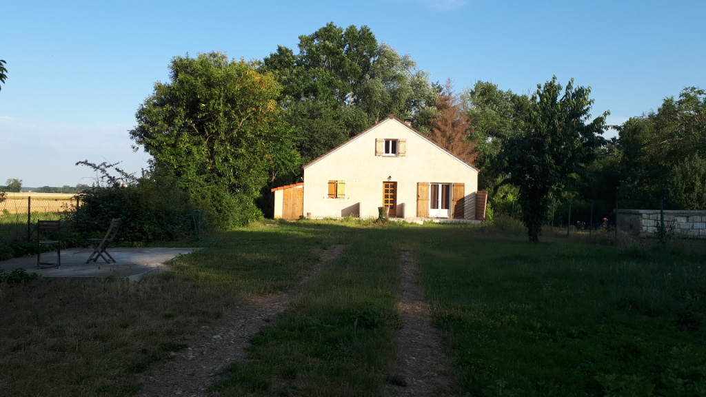 À vendre, maison de 85 m², 4 pièces à VINNEUF (89140).