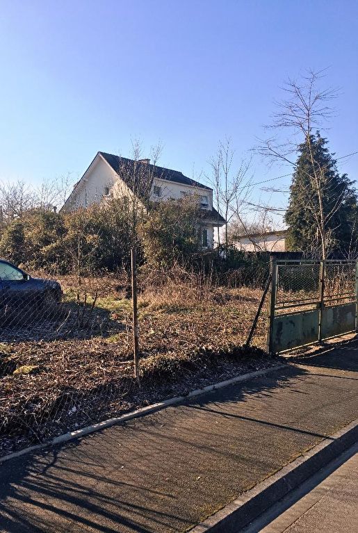 Terrain à bâtir de 2100 m²  à Marolles Sur Seine!