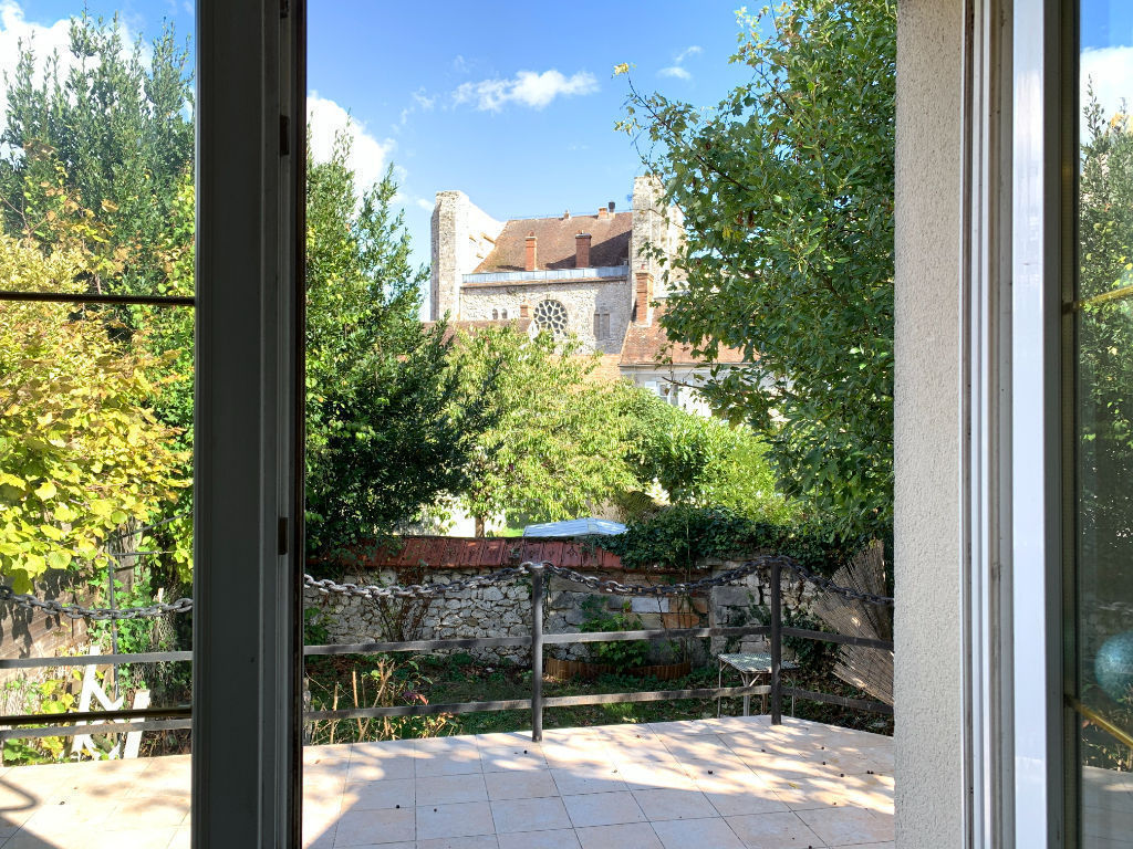 Moret sur Loing ! Au coeur du centre ville historique.