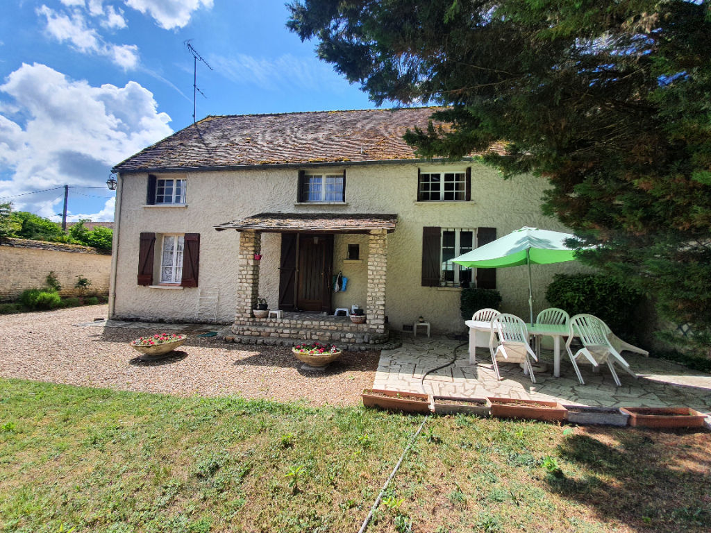 Au coeur  d'un joli village du Gâtinais à Sceaux du Gatinais