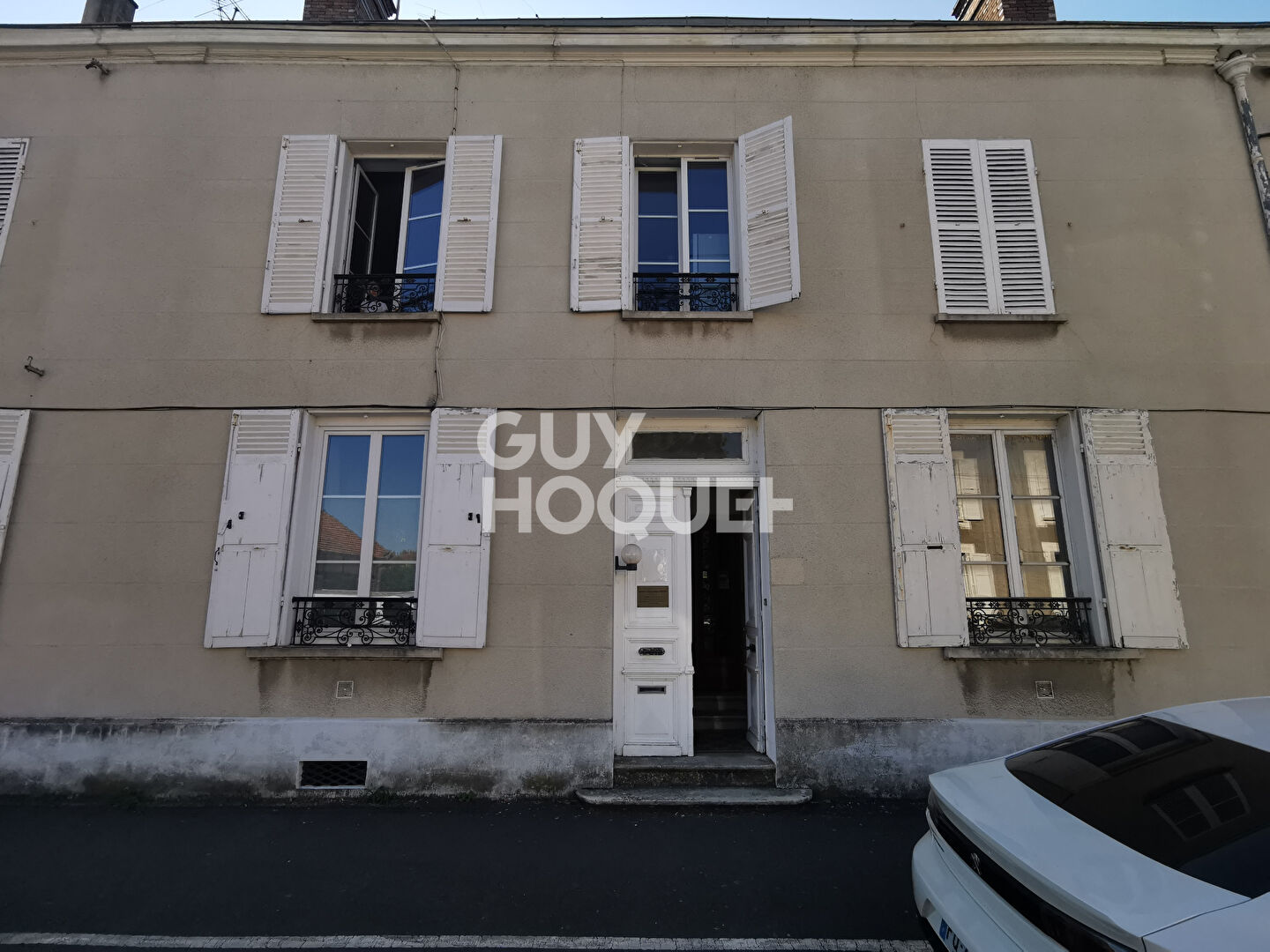 CABINET MÉDICAL à Montereau-Fault-Yonne de 51 m².