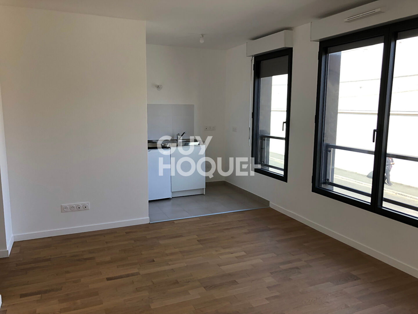 FONTAINEBLEAU STUDIO NEUF DANS RESIDENCE NEUVE