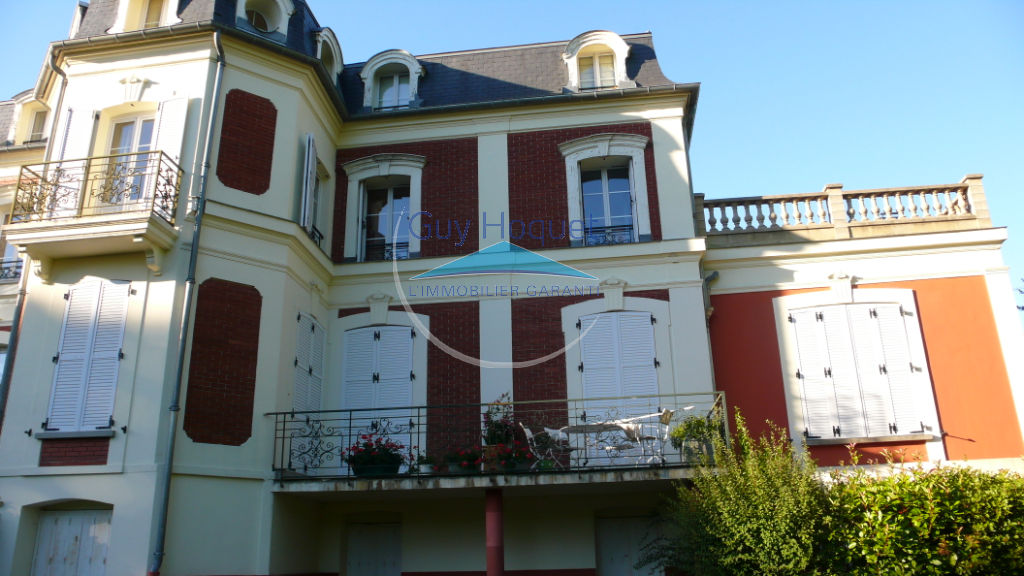 Appartement  5 pièce(s) 163 m2