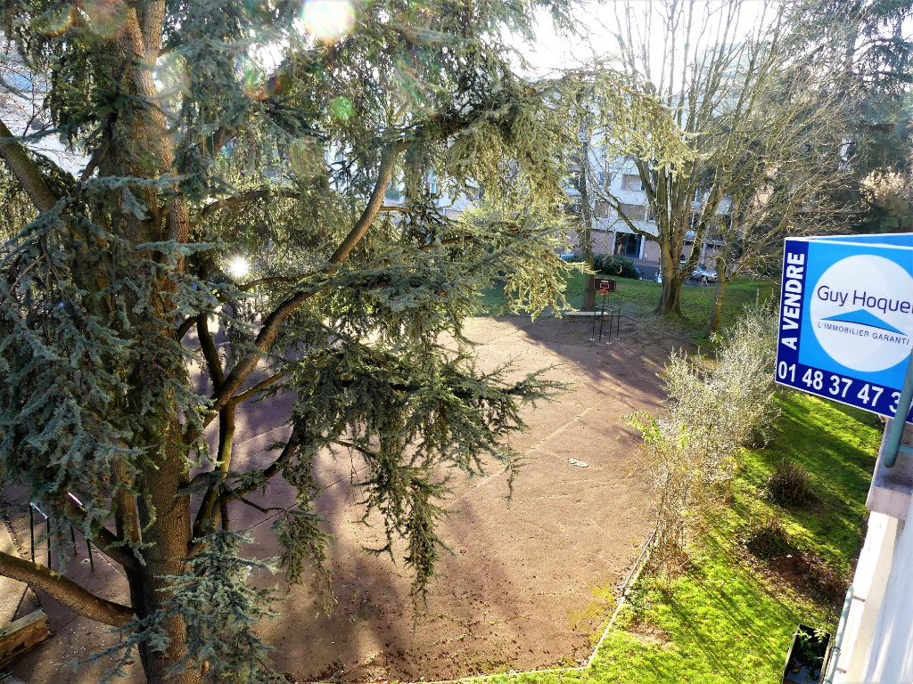 Appartement Montreil 4 pièce(s) 80 m2 et balcons