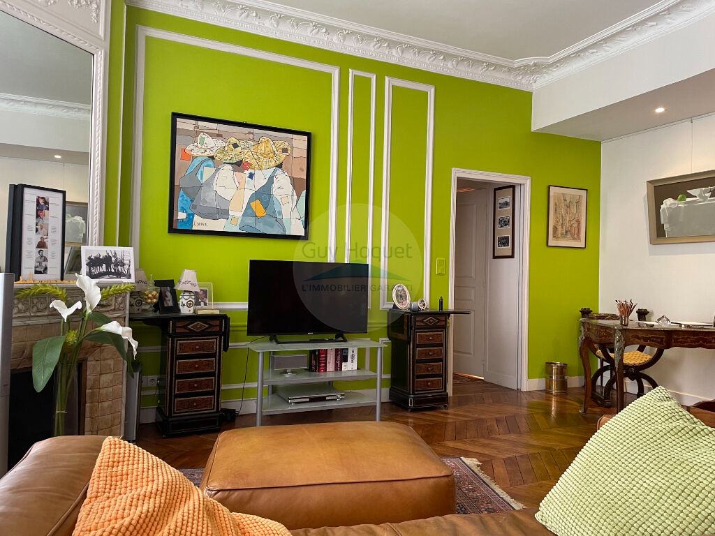 Appartement de charme 3 pièce(s)  84 m2, à deux pas d'Exelmans