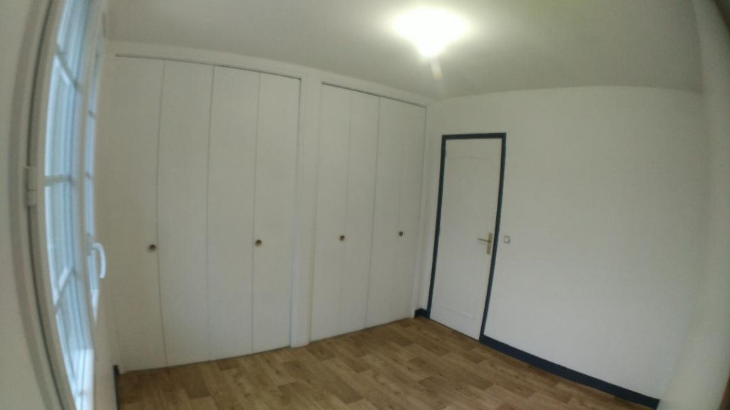 Maison de 65m2 environ située sur la commune d'Episy avec près de 400 m2 de terrain