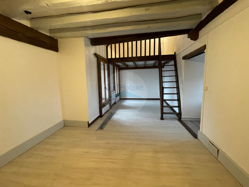 EXCLUSIVITE GUY HOQUET DE MORET : Magnifique T1 de 41 m2 en plein centre ville de Moret Sur Loing