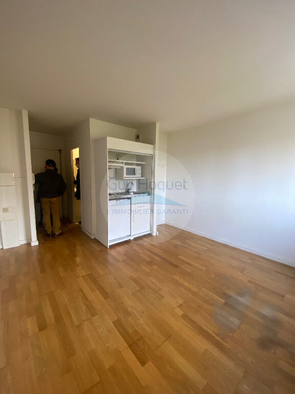 Appartement situé dans le centre ville de Bois Le Roi 1 pièce(s) 21 m2