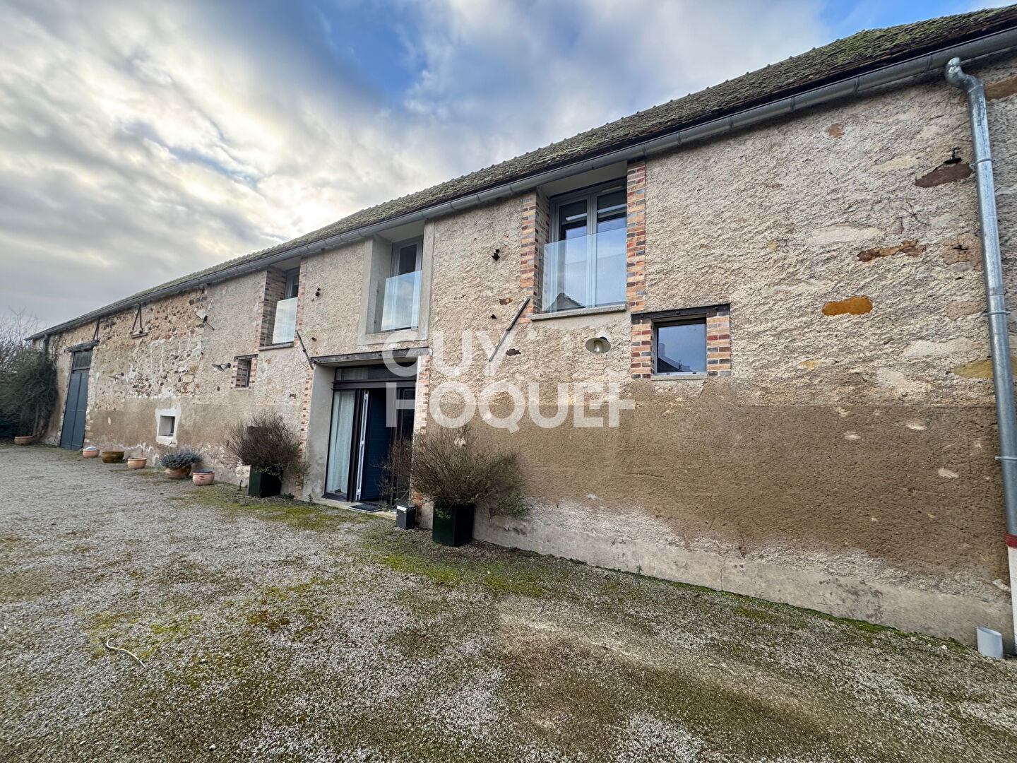 Longère à Villethierry 5 pièce(s) 257 m2 avec 4100 m2 de terrain