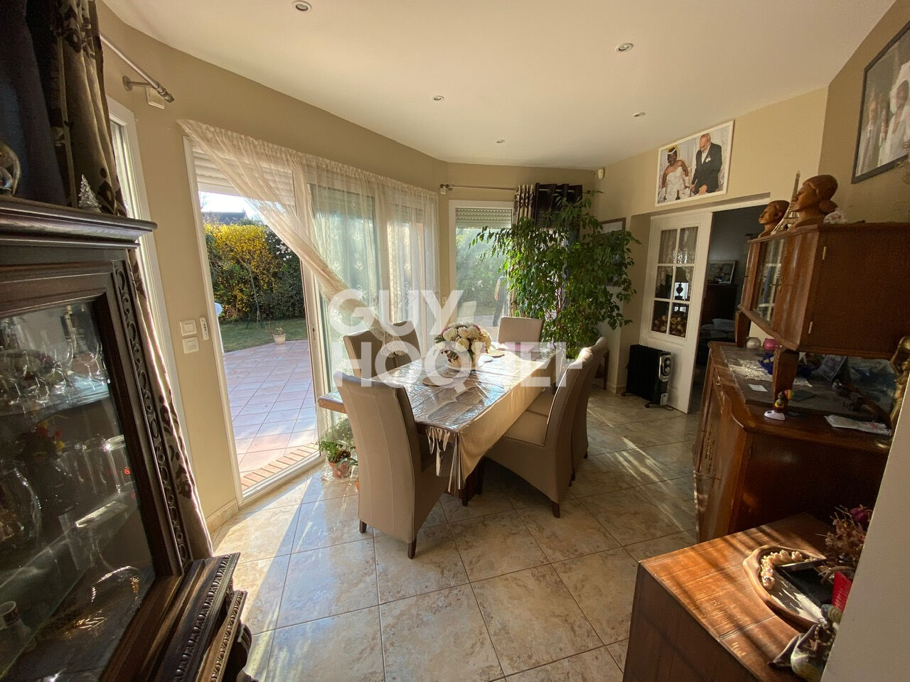 Maison atypique 8 pièces - VENEUX LES SABLONS