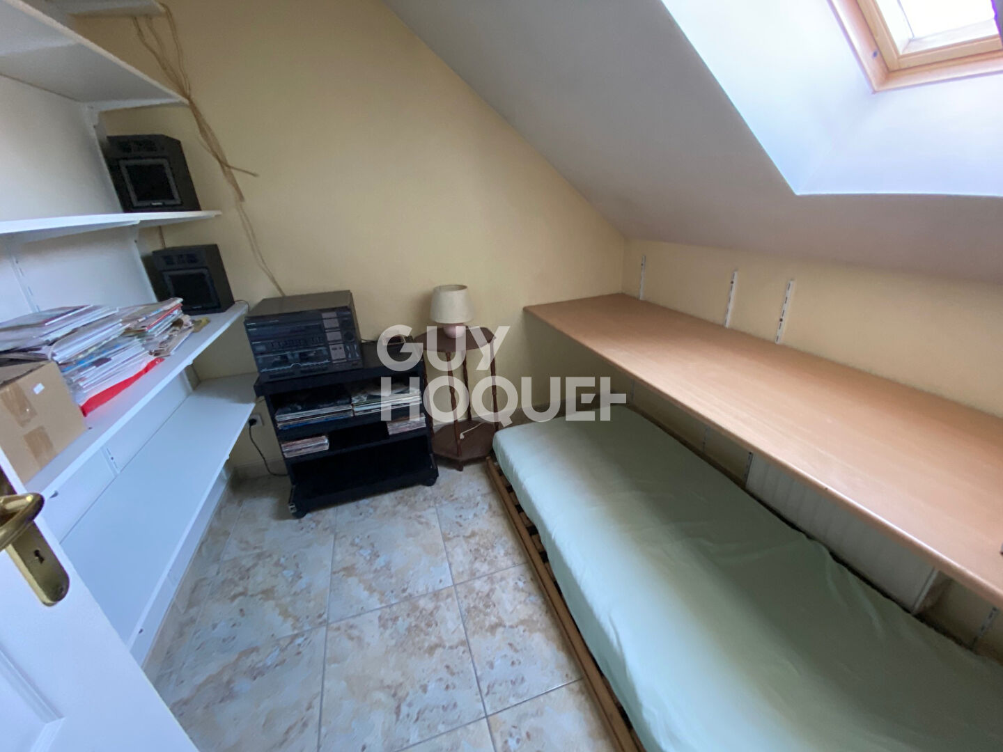 Maison atypique 8 pièces - VENEUX LES SABLONS