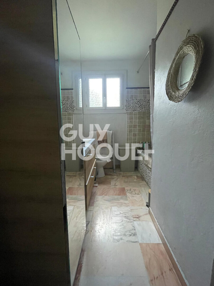 Maison  5 pièce(s) 144 m2 sur un terrain de 2278m²  à Moret-sur-loing