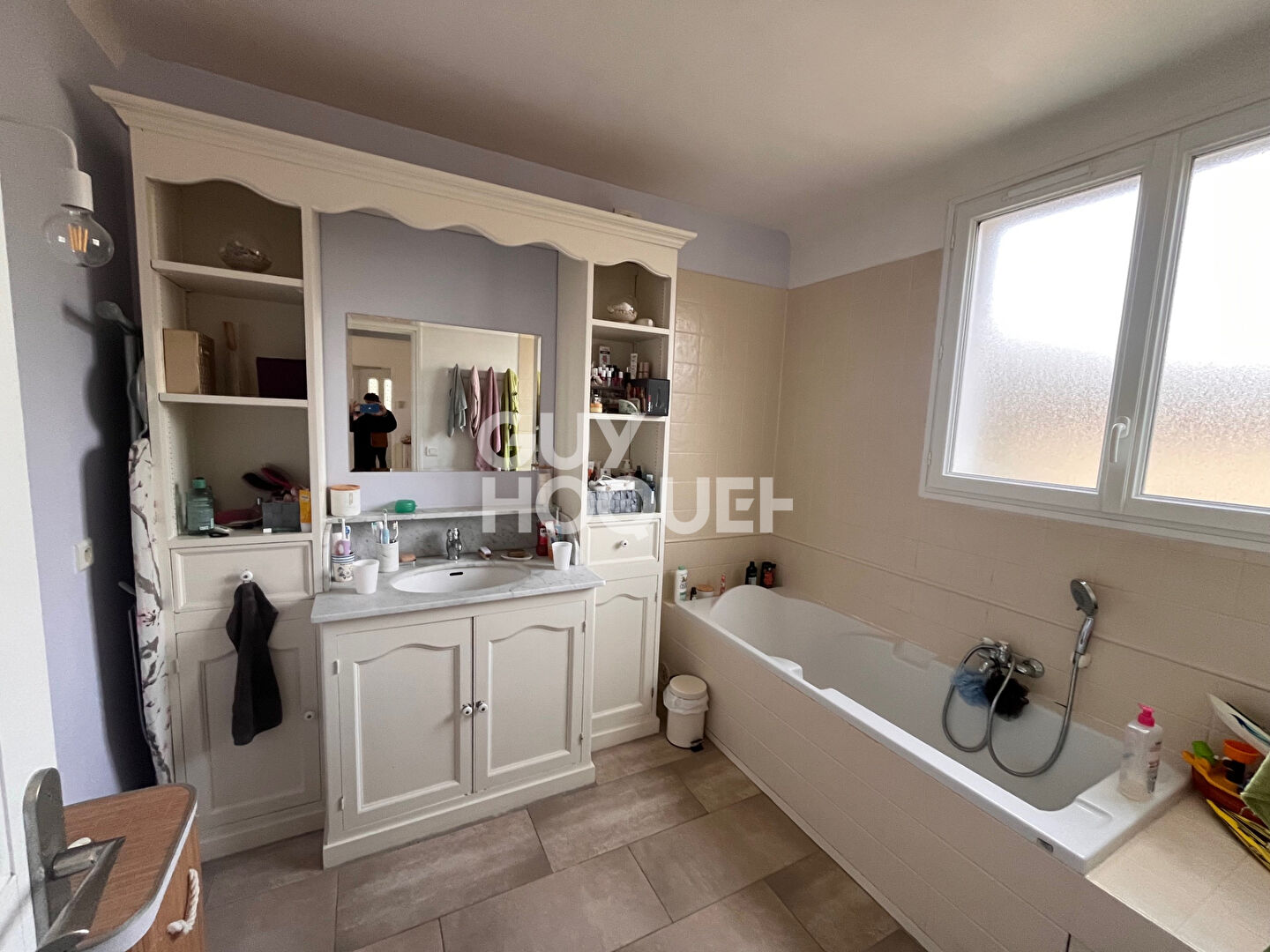 Maison 5 pièces sur un  terrain de 1300 m² avec piscine dans le charmant village de Dormelles